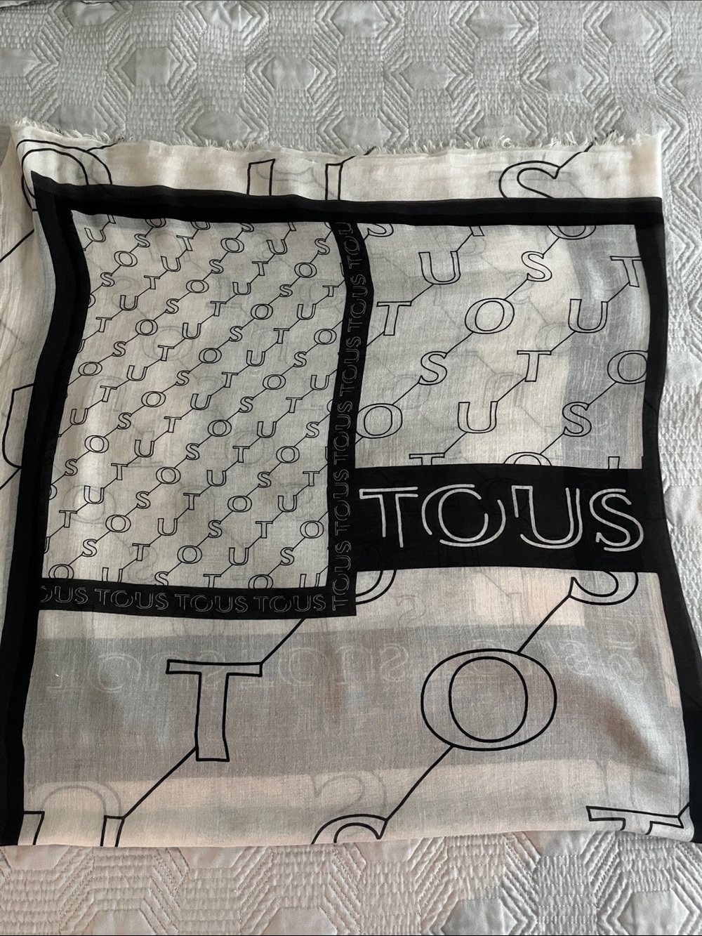 TOUS Black and White Logo Print Scarf.